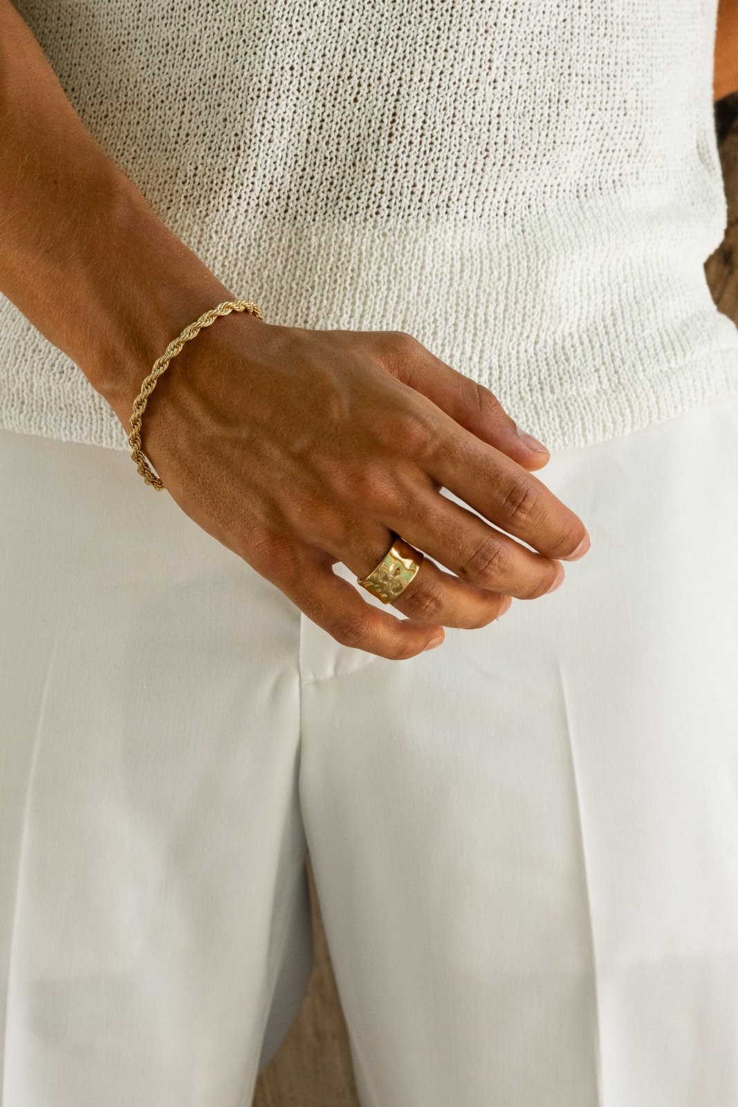 HAMMERED RING 12MM